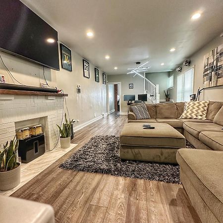 Modern Luxe 3Br 1Ba With Bar 7 Villa Columbus Luaran gambar
